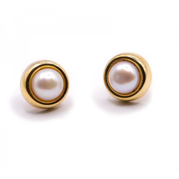 Σκουλαρίκια σε κίτρινο χρυσό  στρογγυλά με μαργαριτάρι